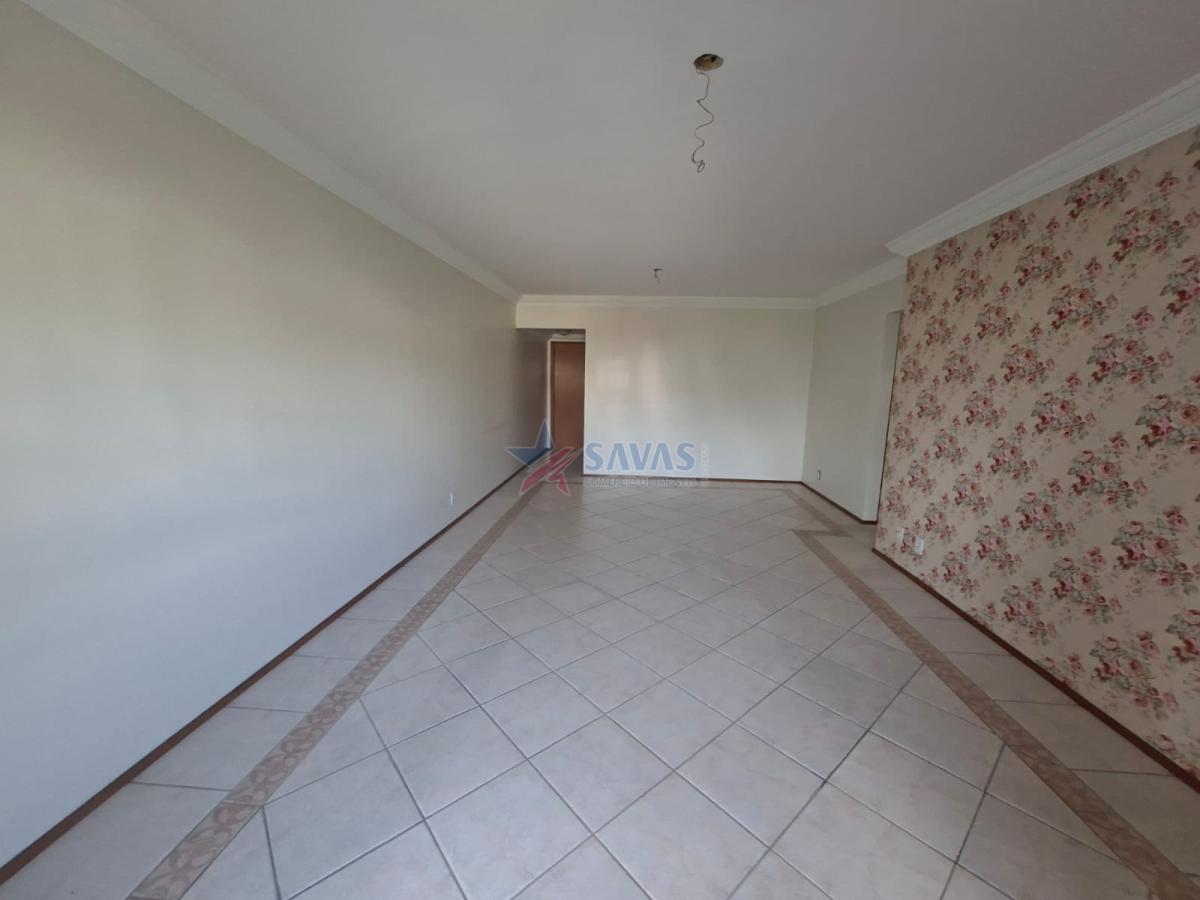 AMPLO 03 DORMITÓRIOS - 2 VAGAS - PERTO DO HIPPO